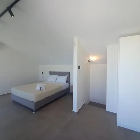 Sunandsea Apartment *